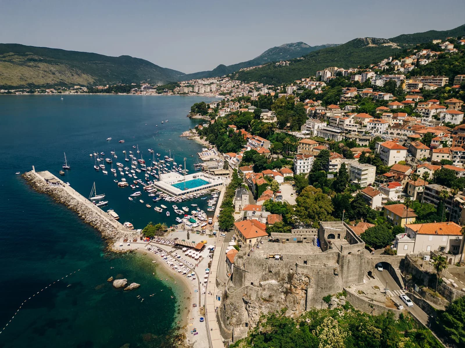 Herceg Novi Old Town, Montenegro: Guía + Dónde Alojarse (2026)